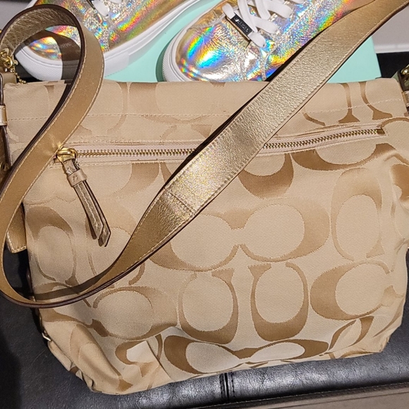 Coach Handbags - Women Coach Shoulder Strap bag